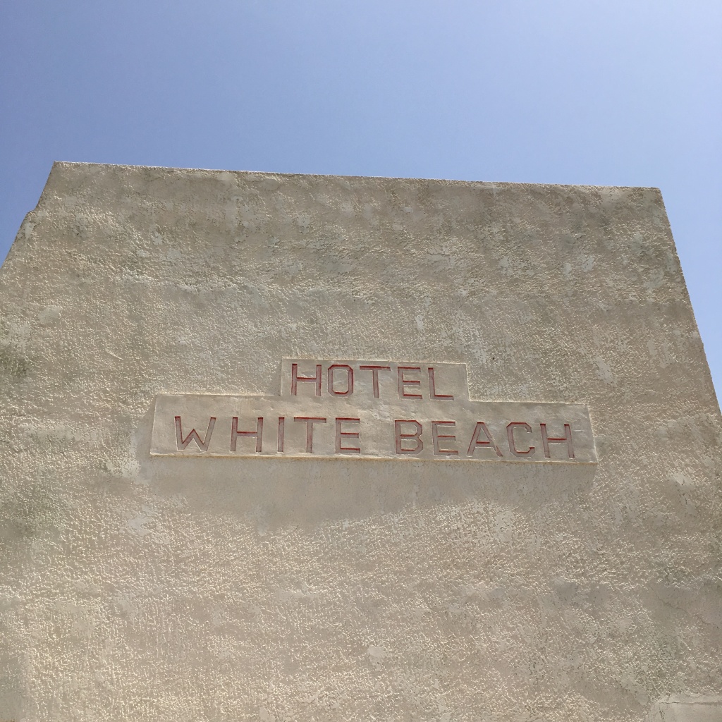 HOTEL WHITE BEACH
